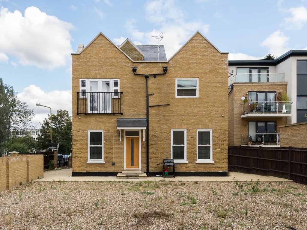 2 bed flat for sale in The Crescent, Sidcup, Kent DA14 Zoopla