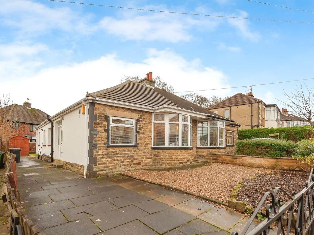 2 bed semidetached bungalow for sale in Ederoyd Avenue, Pudsey LS28, £210,000 Zoopla