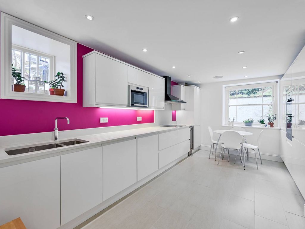 3 bed flat for sale in Lee Terrace, Blackheath, London SE3, £1,125,000