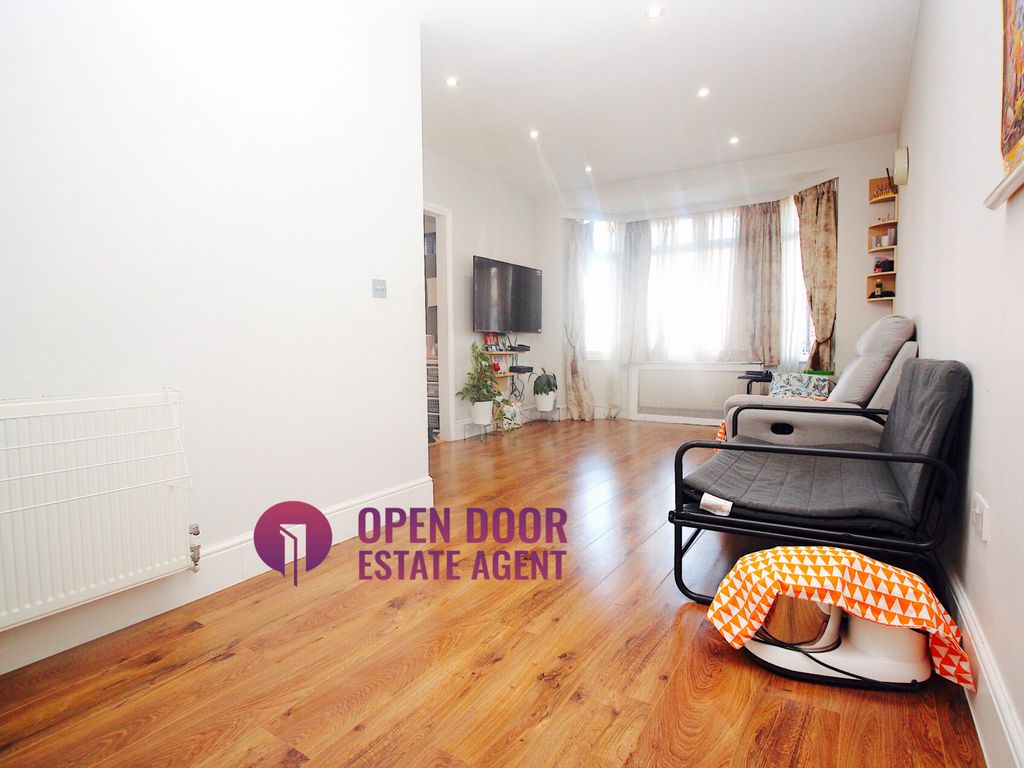 3 bed flat to rent in Warrington Road, Harrow HA1 Zoopla