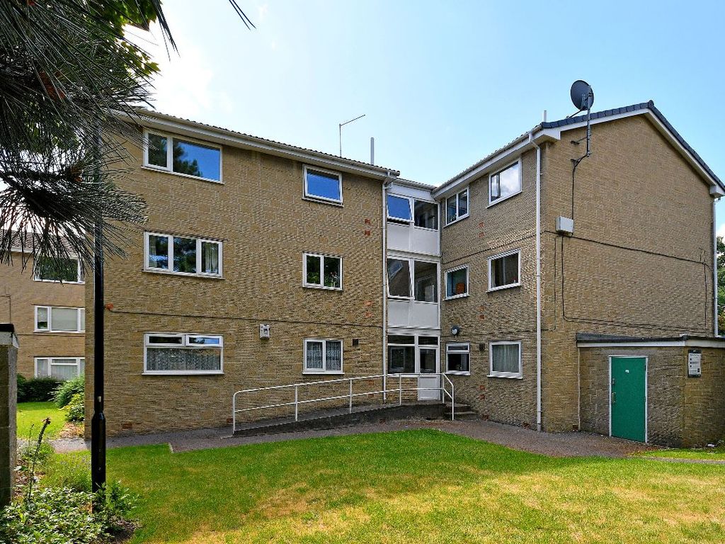 2 bed flat for sale in Park Grange Croft, Sheffield S2, £120,000 Zoopla
