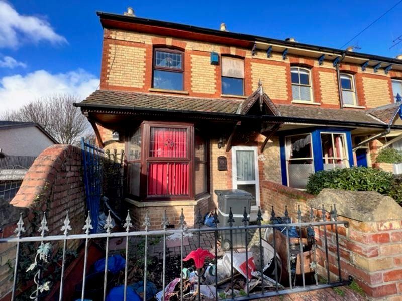 4 bed terraced house for sale in Holway Avenue, Taunton TA1 Zoopla