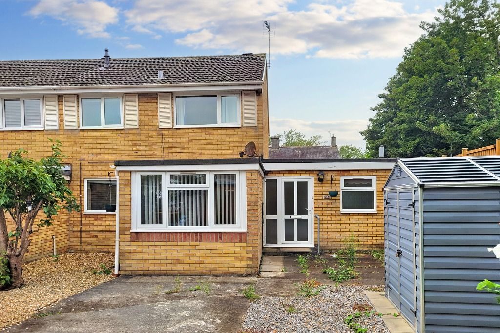 3 bed semidetached house for sale in Bryneglwys Gardens, Newton