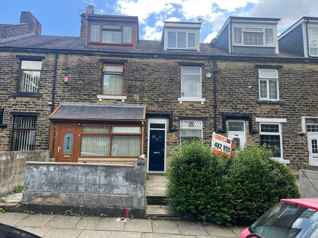4 bed terraced house to rent in Mannheim Road, Bradford, West Yorkshire