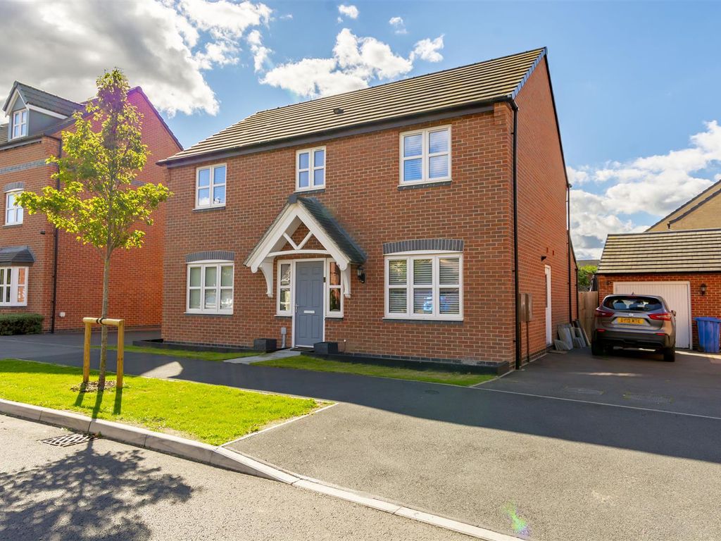 4 bed detached house for sale in Fellow Lands Way, Chellaston, Derby