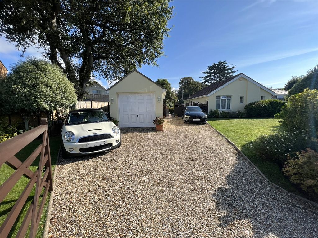 3 bed bungalow for sale in Ringwood Road, Walkford, Christchurch BH23