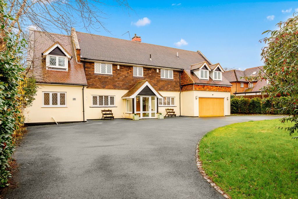 5 bed detached house for sale in Downs Way, Tadworth KT20, £1,300,000