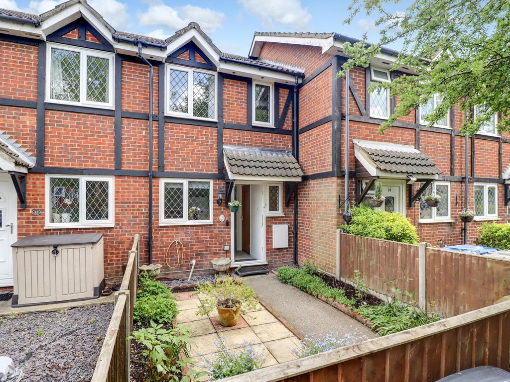 2 bed terraced house for sale in Quincy Road, Egham TW20 Zoopla