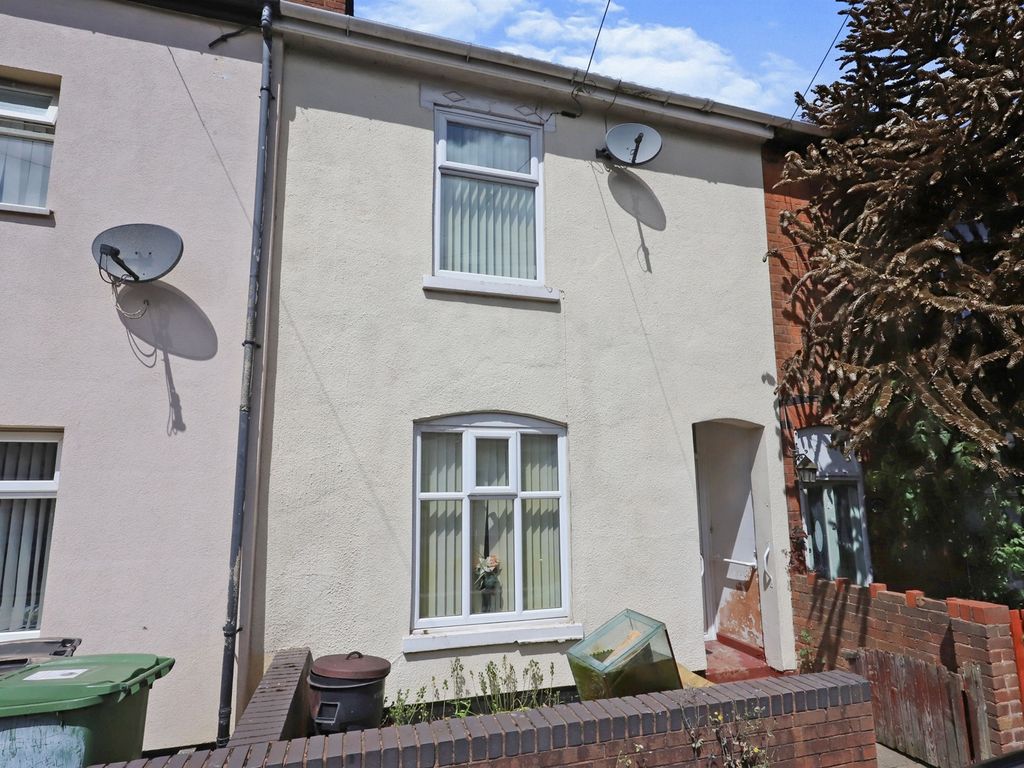 3 bed terraced house for sale in Craddock Street, Whitmore Reans, Wolverhampton WV6 Zoopla