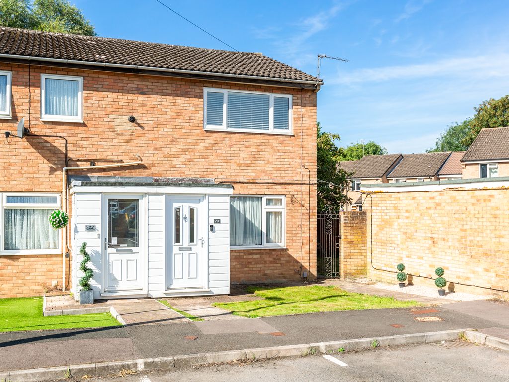 2 bed end terrace house for sale in Armscroft Gardens, Barnwood