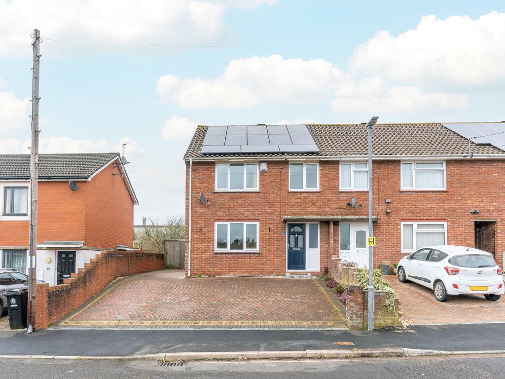 3 bed end terrace house for sale in Nash Drive, Lockleaze, Bristol BS7