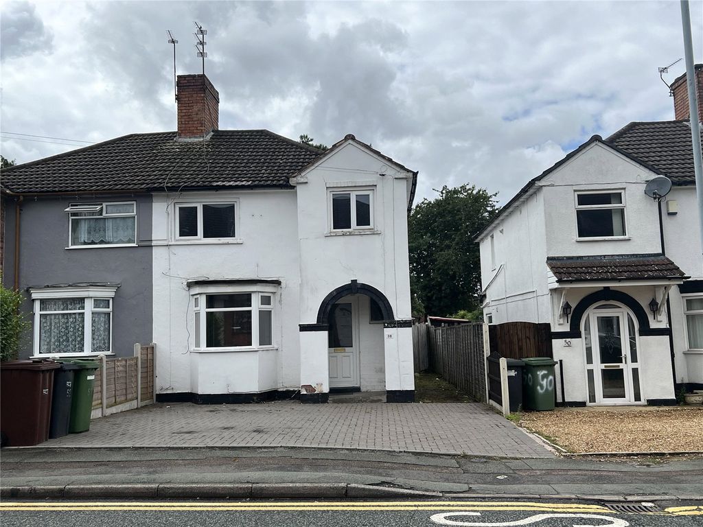 3 bed semidetached house for sale in Court Road, Wolverhampton, West