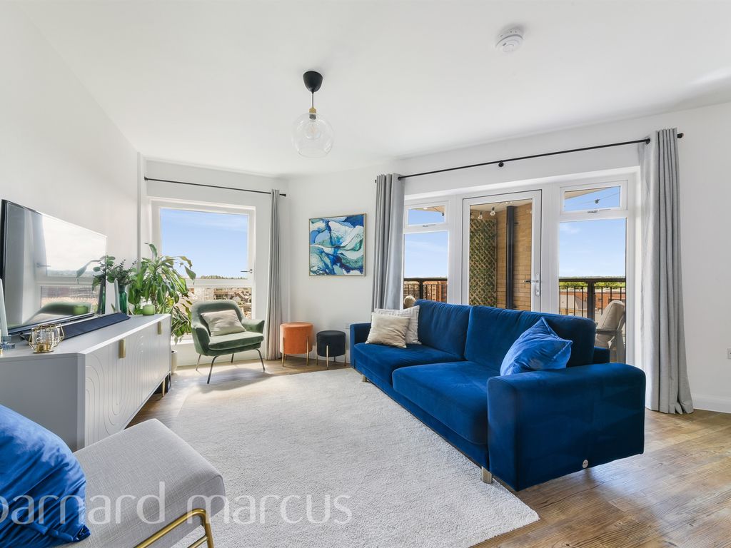 2 bed flat for sale in London Road, Wallington SM6, £400,000 Zoopla