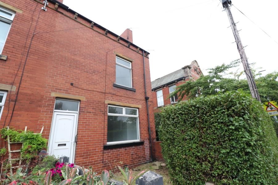 4 bed end terrace house to rent in Common Lane, East Ardsley, Wakefield