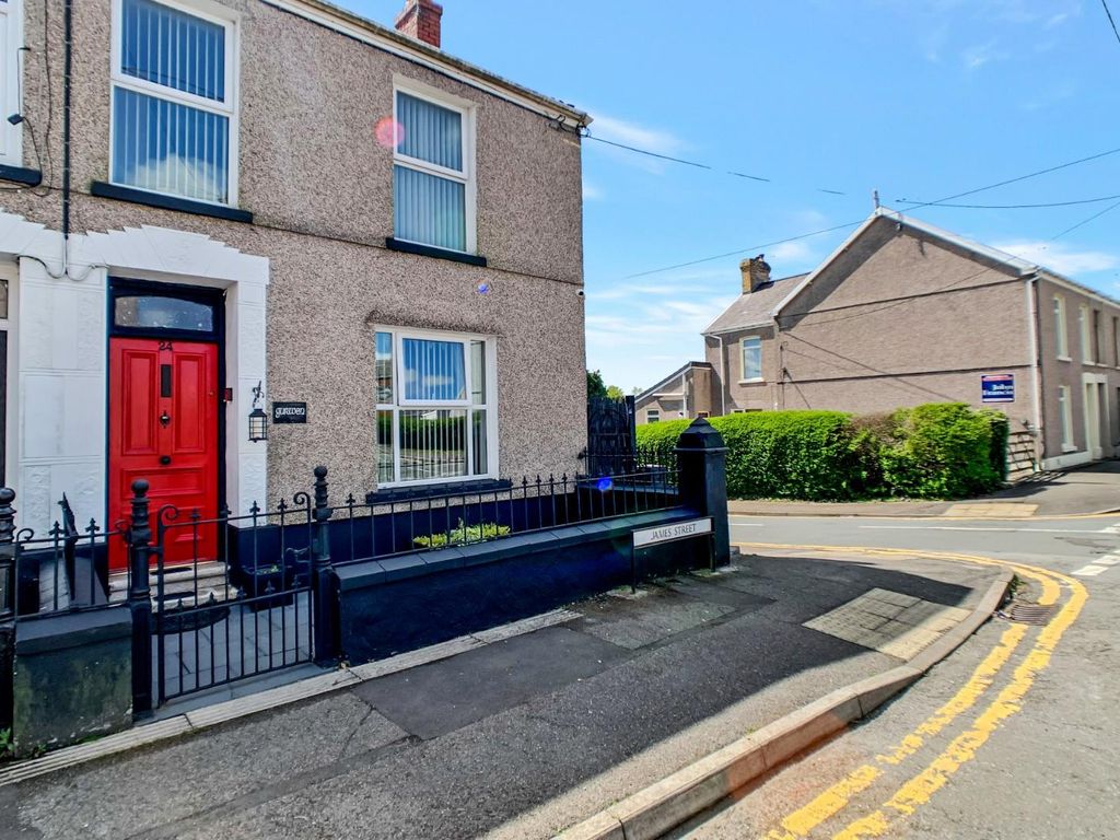 3 bed semidetached house for sale in James Street, Pontarddulais