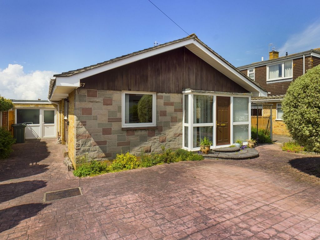 3 bed bungalow to rent in Stoneyfields, EastonInGordano, Bristol