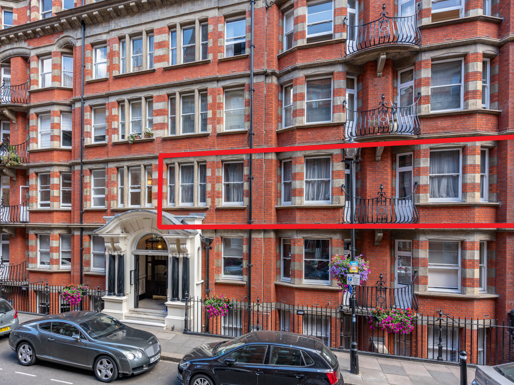 3 bed flat for sale in Clarence Gate Gardens, London NW1 Zoopla
