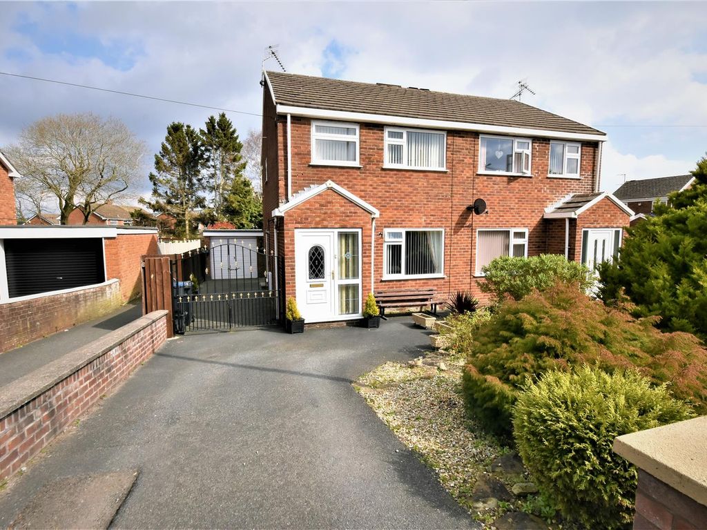 3 bed semidetached house for sale in Y Berllan, Coedpoeth, Wrexham