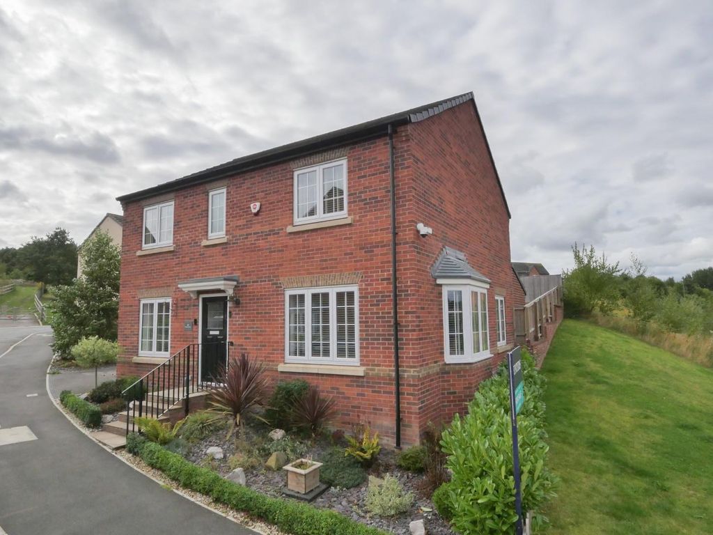 4 bed detached house for sale in Honeybourne Road, Wortley LS12 Zoopla