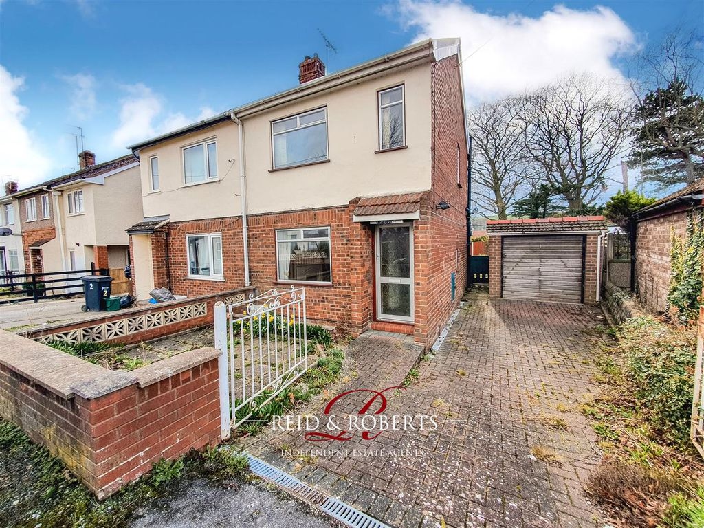 2 bed property for sale in Myrtle Lane, Pen Y Maes, Holywell CH8 Zoopla