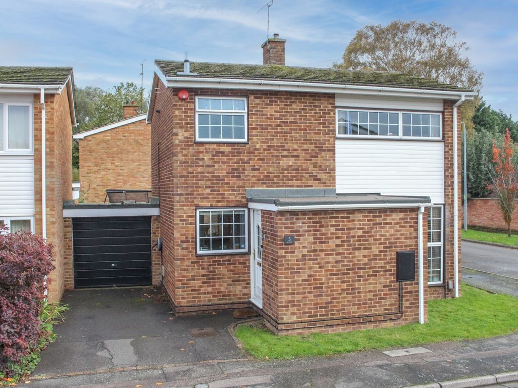 3 bed detached house for sale in Danes Way, Leighton Buzzard LU7, £