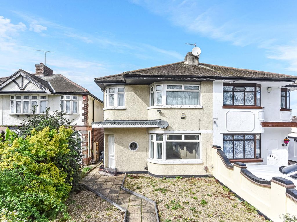 3 bed terraced house for sale in Longbridge Road, Barking IG11, £