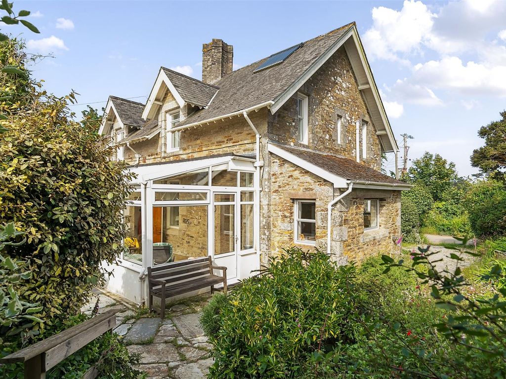 3 bed semidetached house for sale in Bar Road, Helford Passage Hill