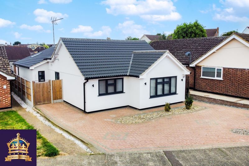 3 bed detached bungalow for sale in Sandown Road, Thundersley, Benfleet