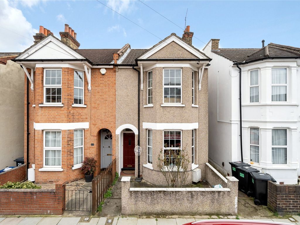 3 bed semidetached house for sale in Gwydyr Road, Bromley BR2, £
