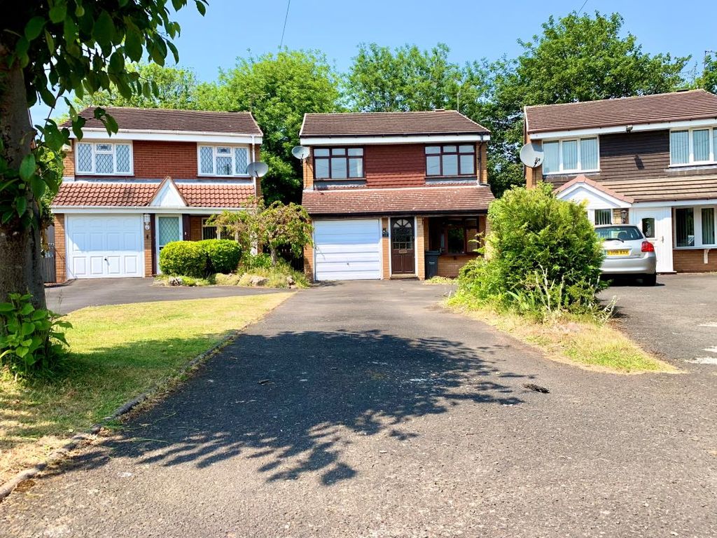 4 bed detached house for sale in 28 Kenilworth Close, Tipton DY4 Zoopla