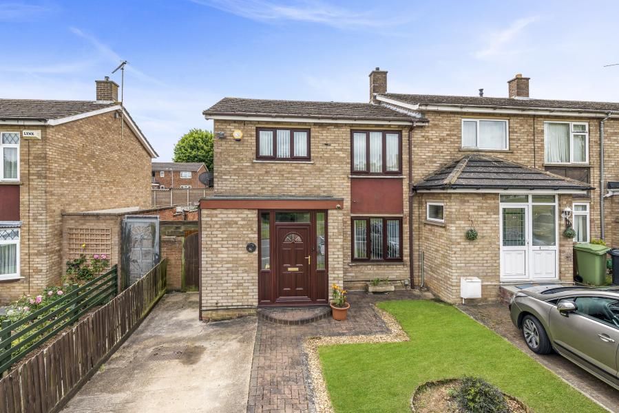 3 bed semidetached house for sale in Brickhill Road, Wellingborough