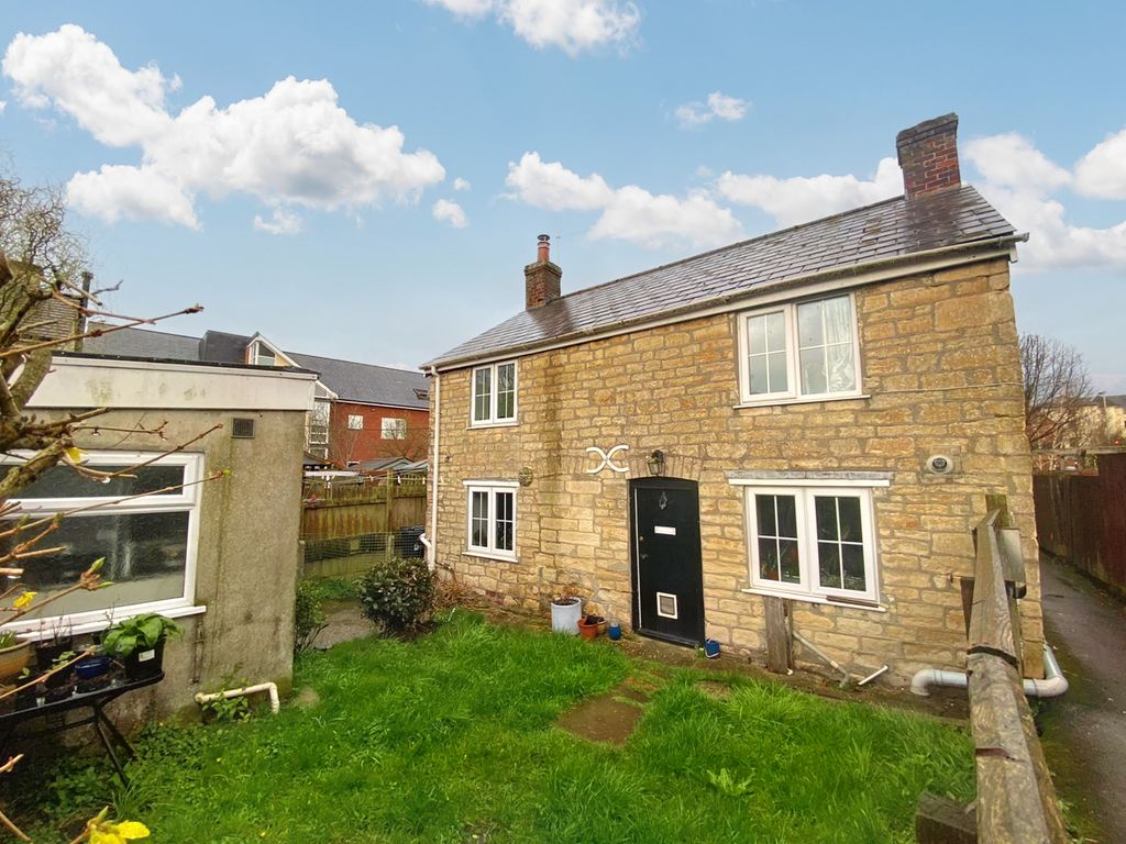 2 bed cottage for sale in Butts Pond, Sturminster Newton DT10 Zoopla