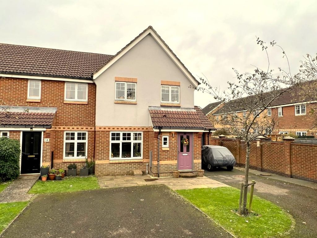 3 bed end terrace house for sale in Kirton Close, Hawkinge, Folkestone