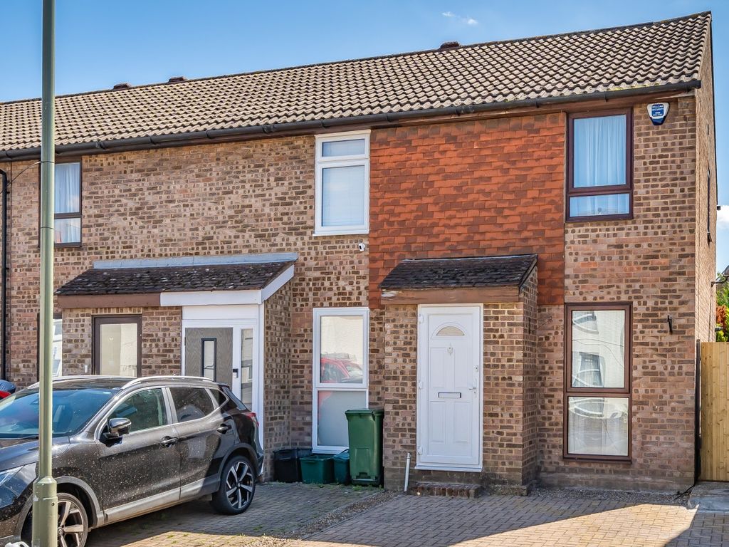 2 bed end terrace house for sale in Wellington Road, Orpington BR5, £