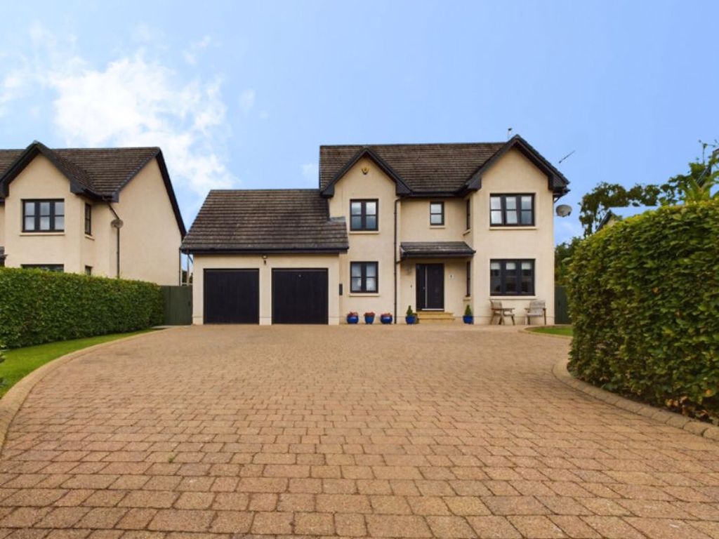 5 bed detached house for sale in Woodilee, Broughton ML12, £485,000