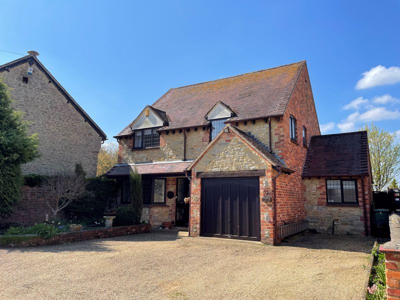 4 bed detached house for sale in The Green, Fringford, Bicester OX27