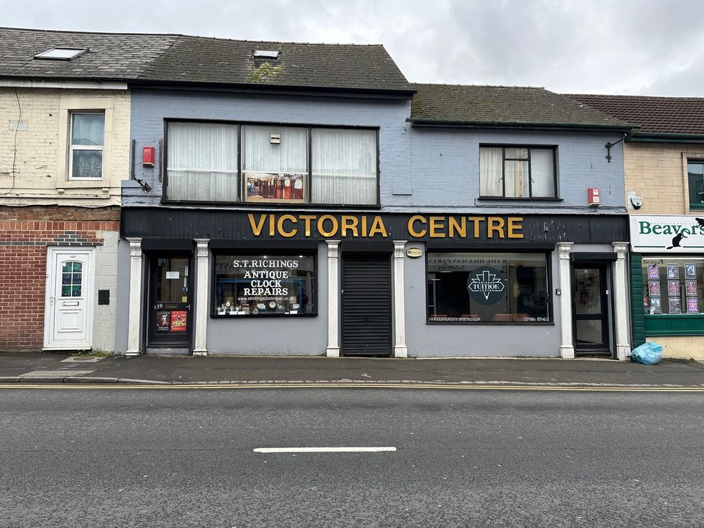 Retail premises to let in Victoria Road, Swindon SN1, £12,000 pa Zoopla
