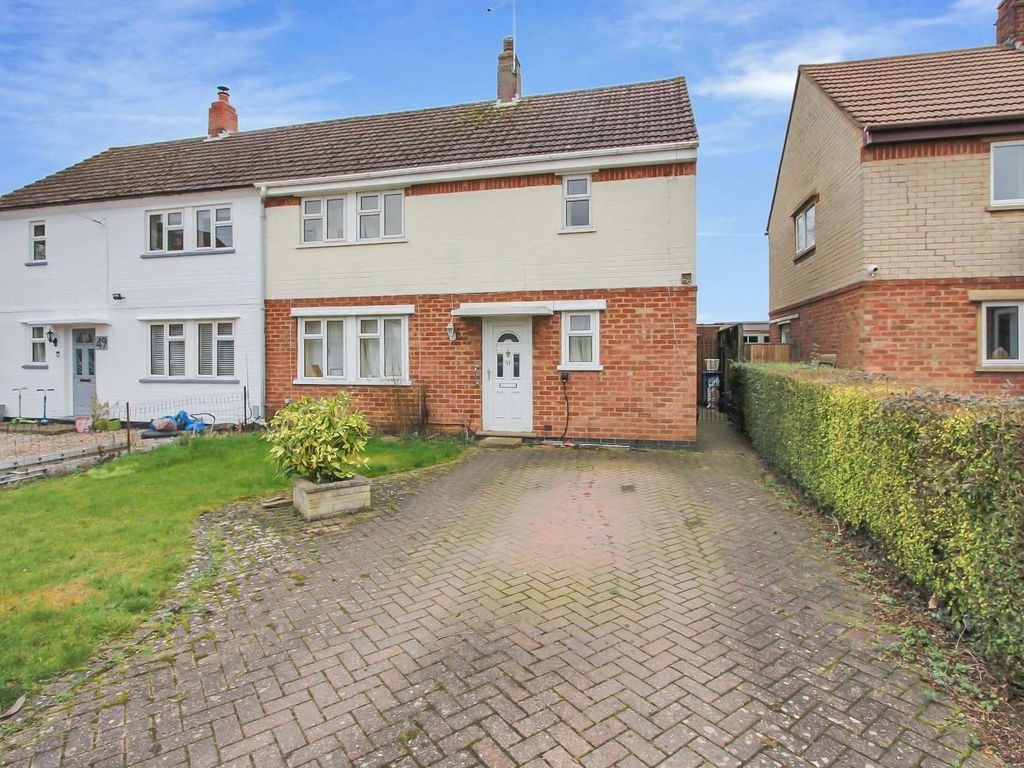 3 bed semidetached house for sale in Salcey Avenue, Hartwell