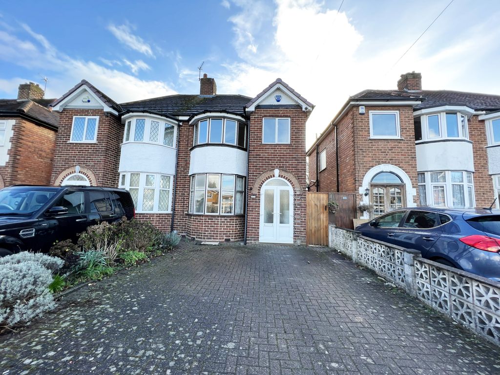 3 bed semidetached house for sale in Old Lode Lane, Solihull B92 Zoopla