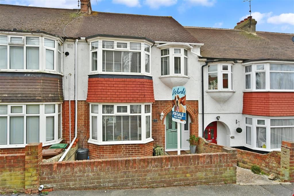 3 bed terraced house for sale in Ravenswood Avenue, Frindsbury