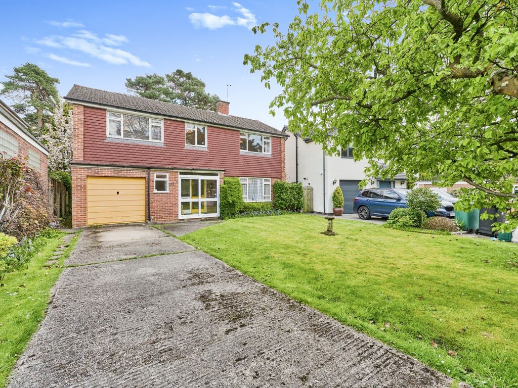 5 bed detached house for sale in Broadwater Close, Woodham, Surrey GU21