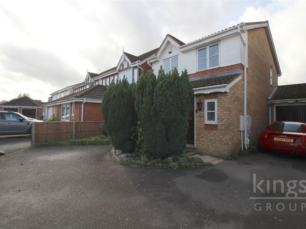 3 bed linkdetached house for sale in Heathcote Gardens, Church Langley
