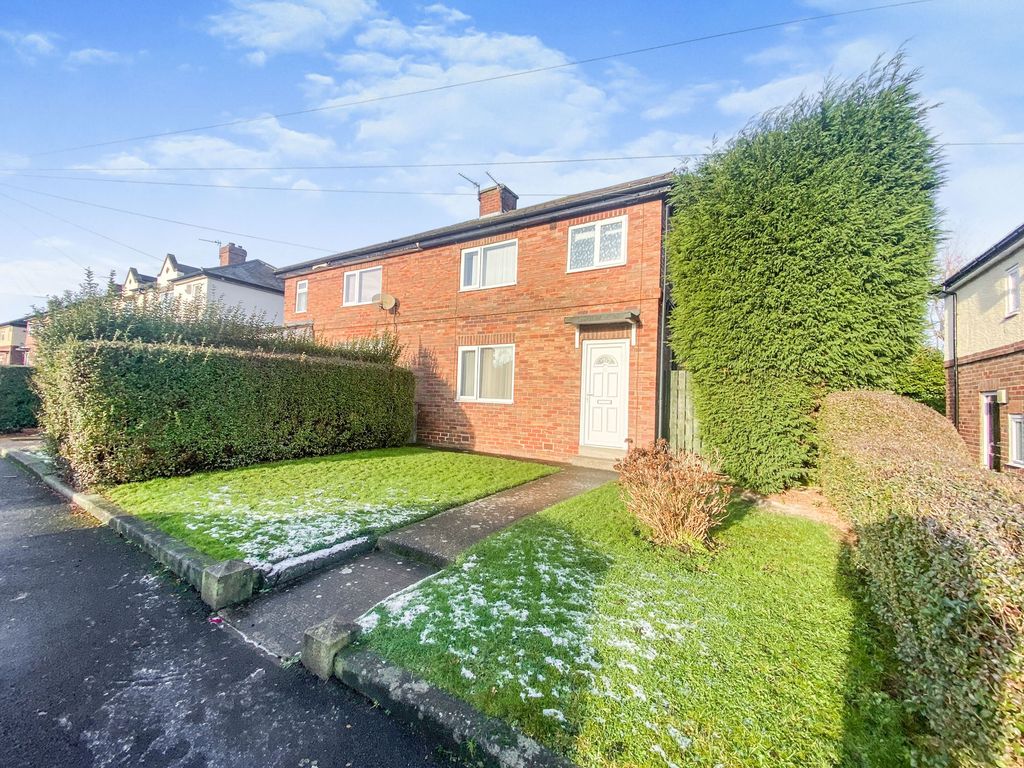 3 bed semidetached house for sale in Westway, Throckley, Newcastle