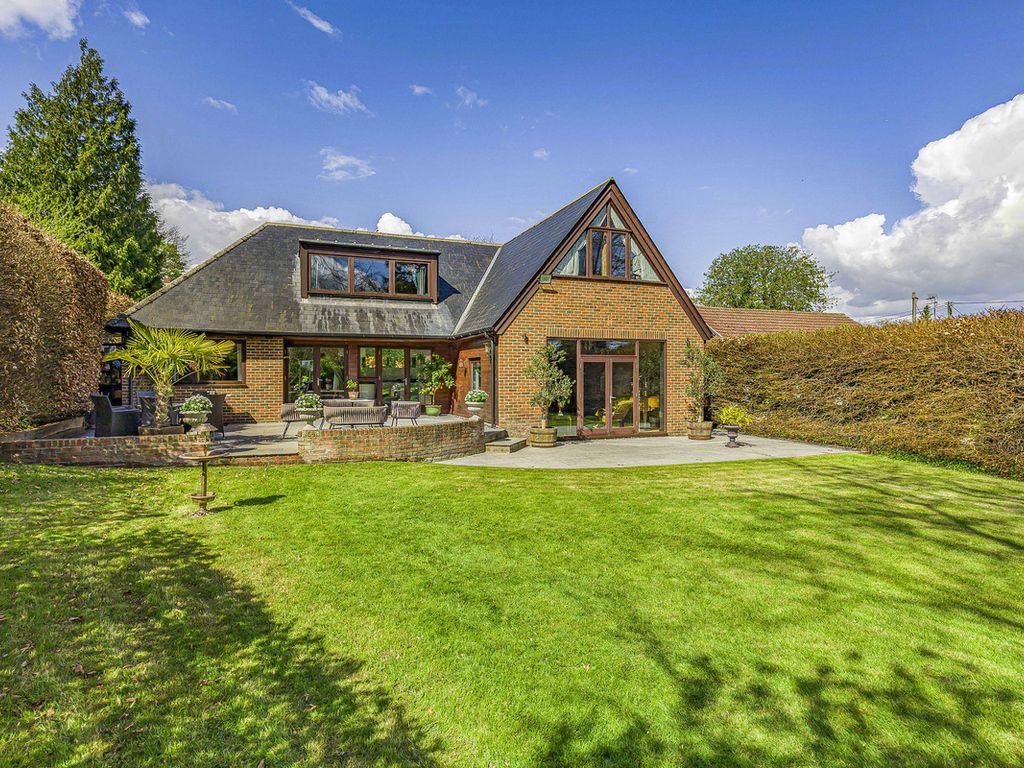 4 bed detached house for sale in Stream Road, Upton OX11, £975,000 Zoopla