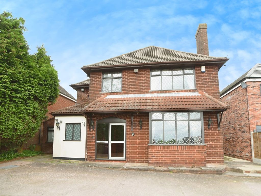 5 bed detached house for sale in Cannock Road, Heath Hayes, Cannock