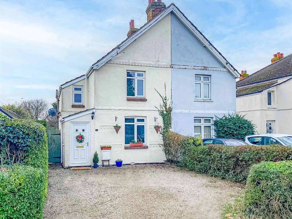 3 bed semidetached house for sale in Mill Road, BurnhamOnCrouch CM0