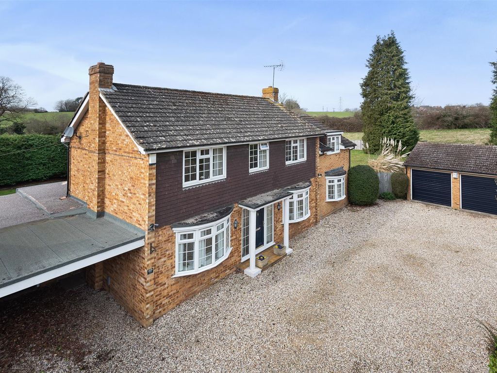4 bed detached house for sale in Eversley Road, Arborfield Cross