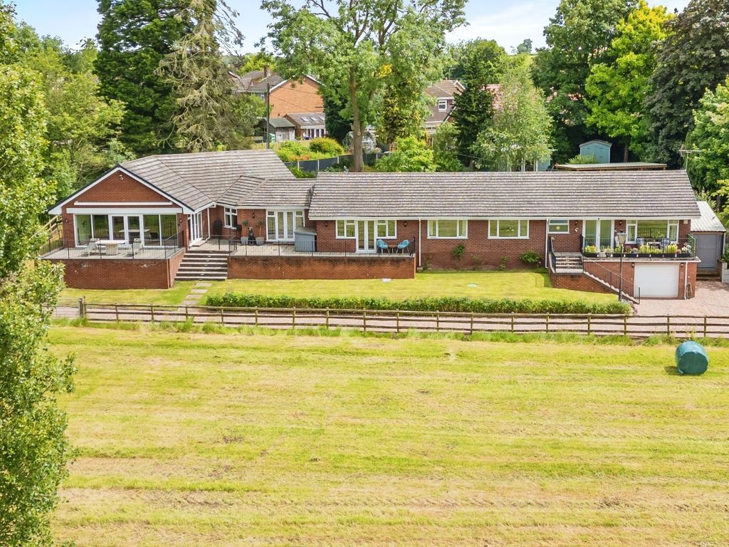 5 bed bungalow for sale in Whitgreave Lane, Great Bridgeford, Stafford