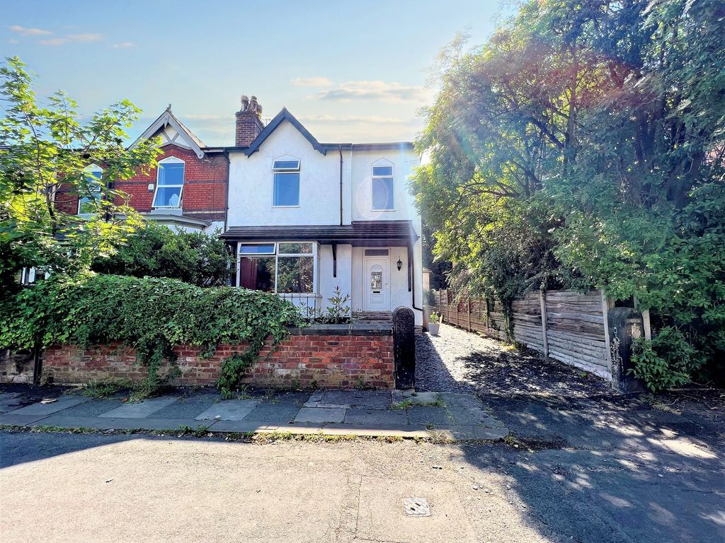 3 bed semidetached house for sale in Roberts Street, Eccles M30 Zoopla
