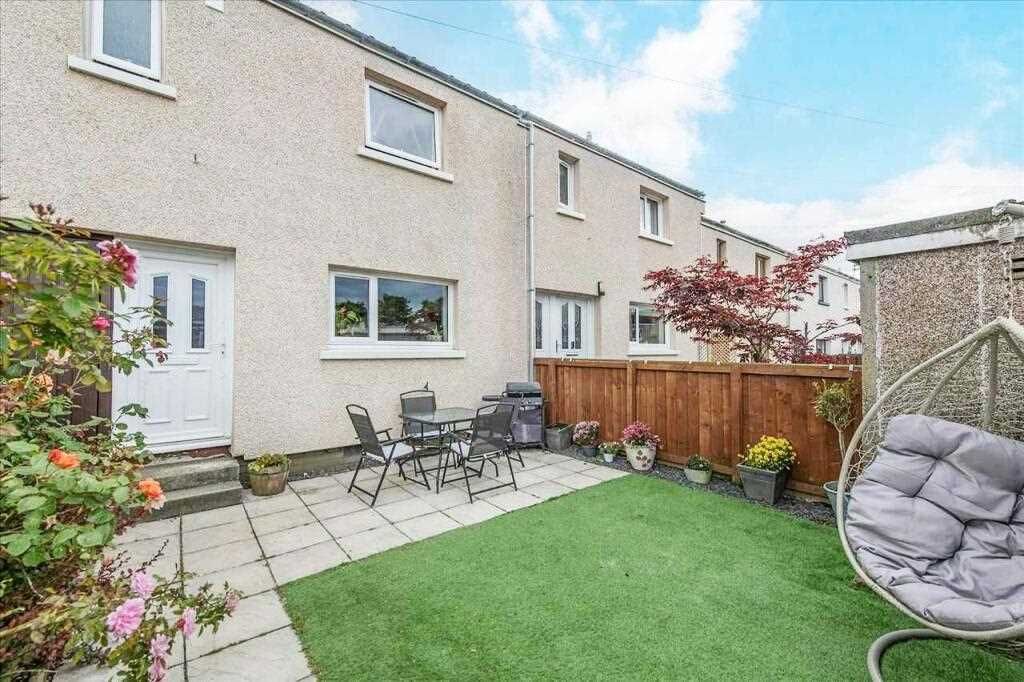 3 bed terraced house for sale in St. Johns Court, Inverkeithing KY11, £130,000 Zoopla